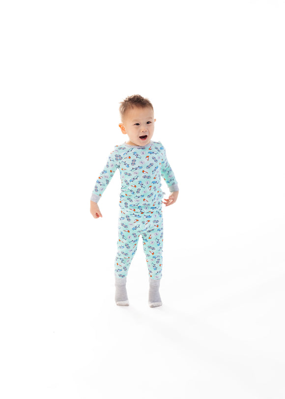 Infant/Toddler Boys Skate On Snug Fit 2-Piece Pajama Sleep Set With Matching Socks - Sleep On It Kids