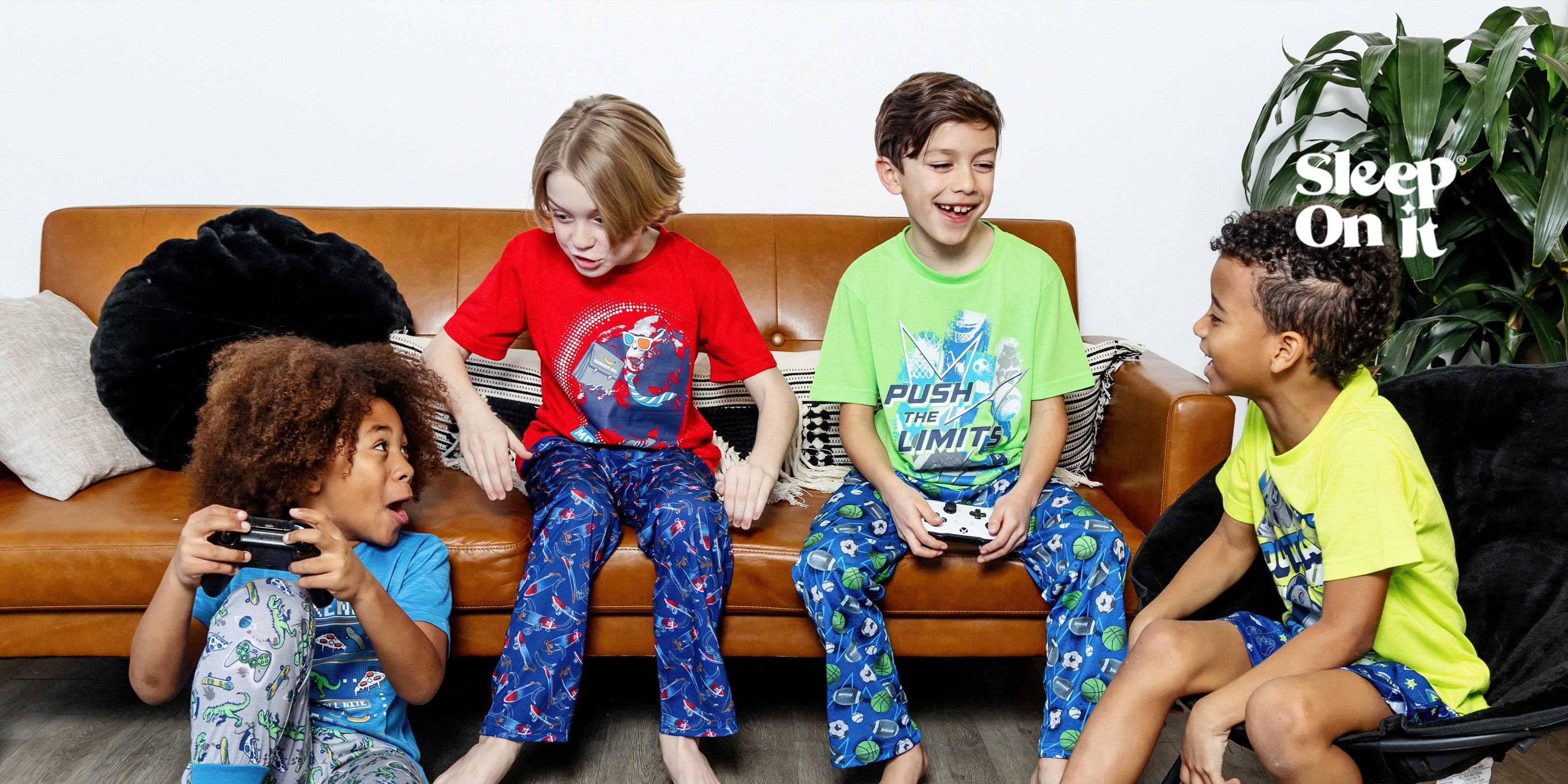 ベビーパジャマ House on the Hill Pajamas (Navy Stripe) House on the Hill (@houseonthehillbaby) · Instagram photos